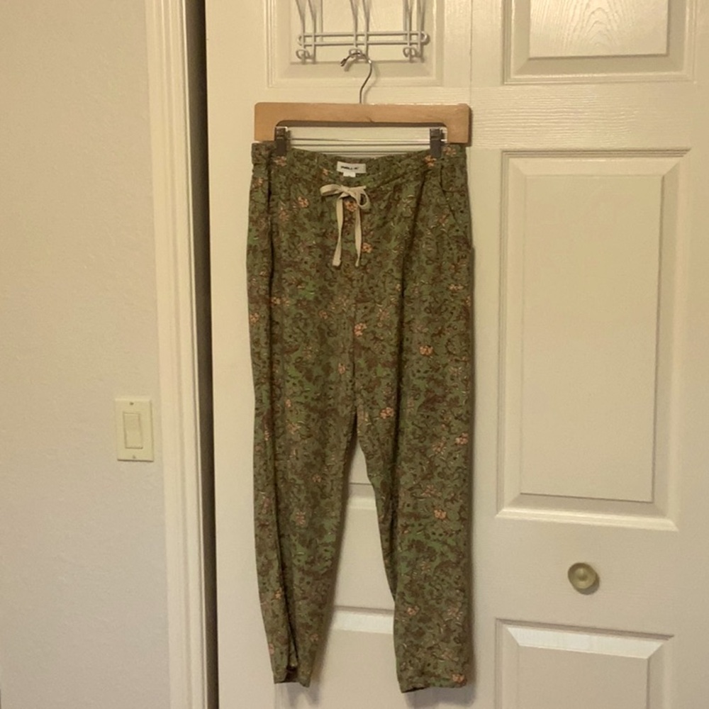 Beach floral pants